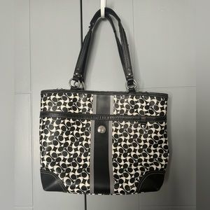 Coach Chelsea Signature Heritage Tote Bag